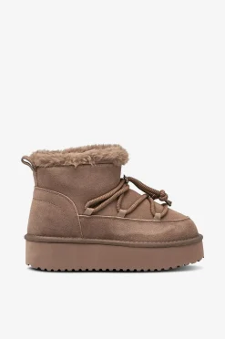 Duffy Boots