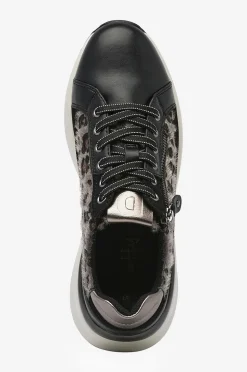 Duffy Sneakers